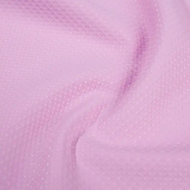 Hvordan plejes og rengør Dobby Weave Polyester stofprodukter?